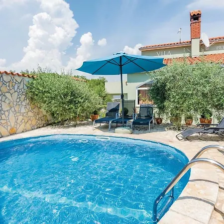 Holiday home Holiday Vodnjan 14 *