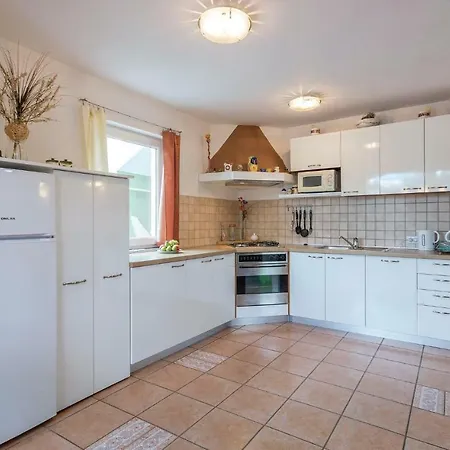 Holiday home Holiday Vodnjan 14 Barbariga